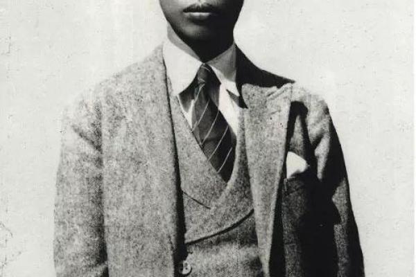 1931年末代皇妃要和溥仪离婚，原因只有八字：同居九年，未得一幸